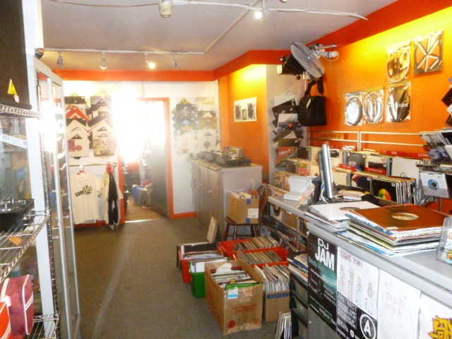 ... , Body Piercing Plus Vinyl Records for sale in Northampton for sale ... , Body Piercing Plus Vinyl Records for sale in Northampton for sale
