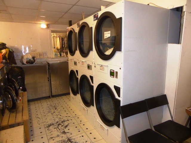 Well Established Launderette in Caterham For Sale