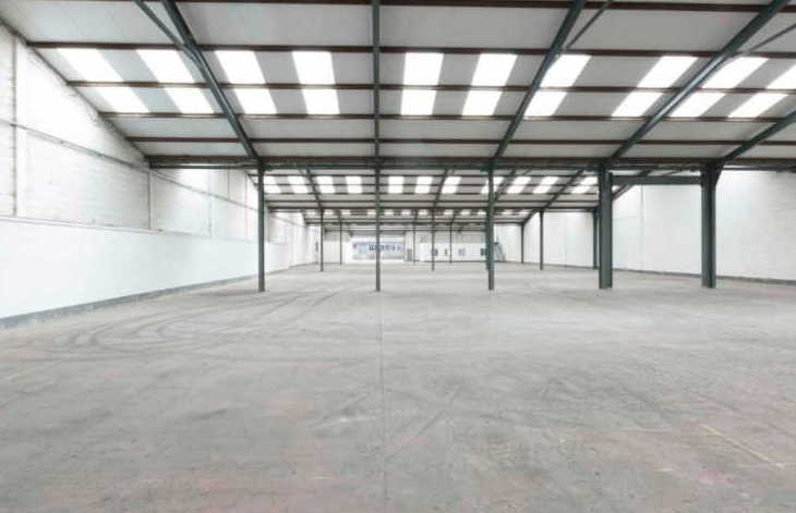 20,000 sq ft Warehouse in Swindon For Sale