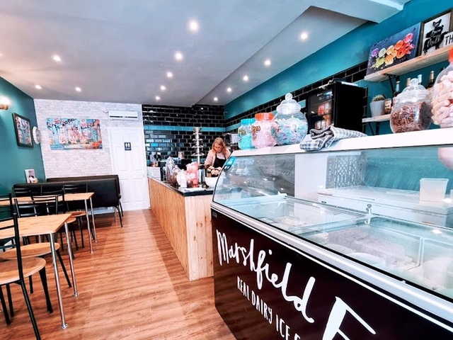 Cafe & Dessert Parlour in Uckfield For Sale