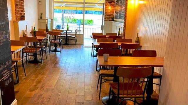 Sell a Immaculate Cafe in Middlesex For Sale