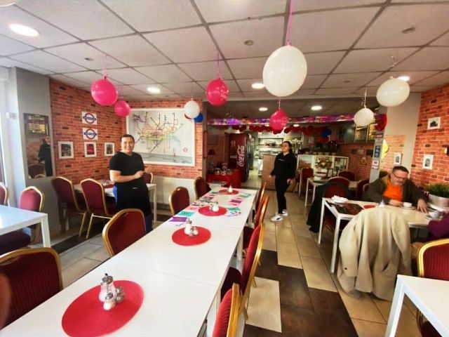 Licensed Cafe Restaurant in Carshalton For Sale