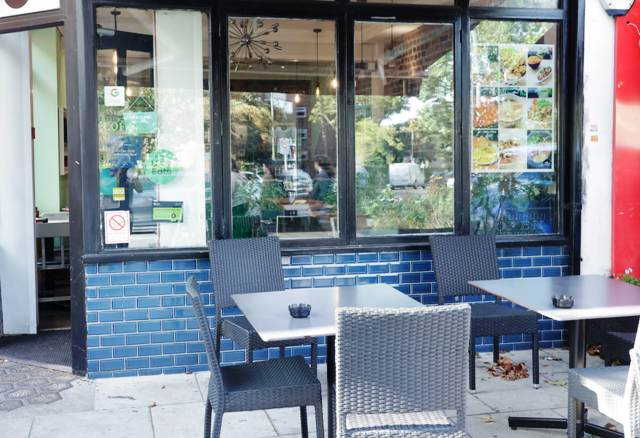 Licensed Restaurant & Coffee Shop in North London For Sale