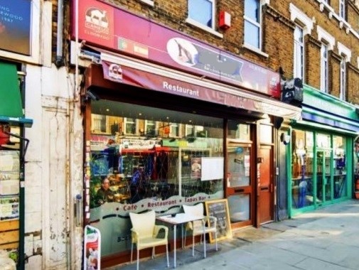 Portuguese Caf / Restaurant in South London For Sale