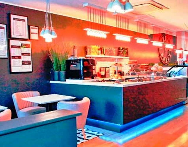 Mexican Restaurant, Fast Food Restaurant, Takeaway, Restaurant and American Restaurant in North London For Sale for Sale