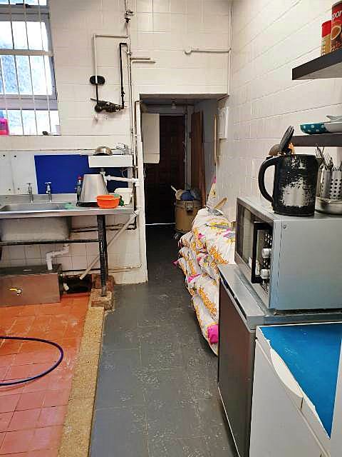 Spacious Fish & Chip Shop in South London For Sale for Sale