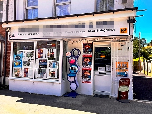 Virtually Freehold Convenience Store in Berkshire For Sale