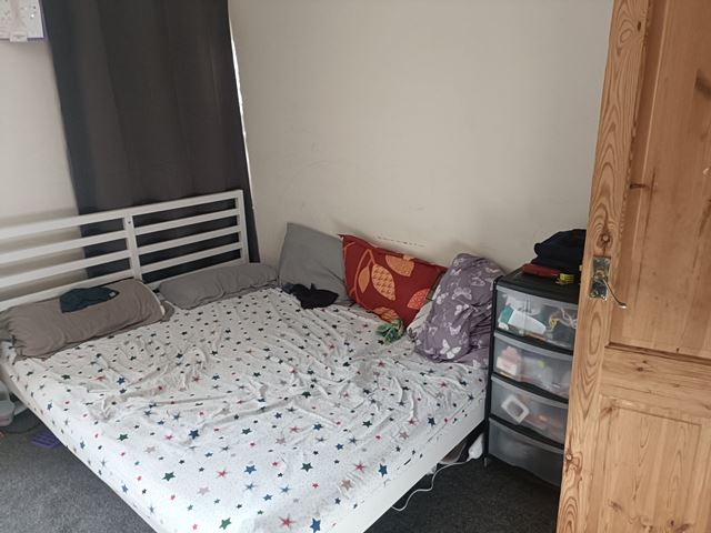 Convenience Store and Off Licence in South Wales For Sale for Sale