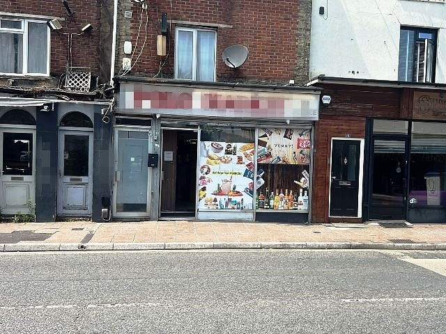 Supermarket and Off Licence in Hampshire For Sale