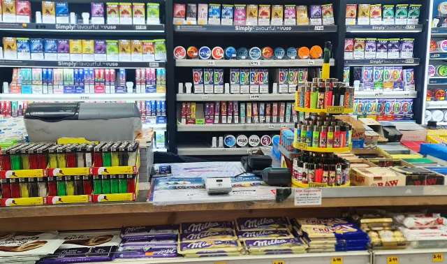 Convenience Store plus Vapes in West London For Sale