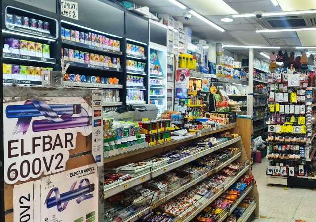 Buy a Convenience Store plus Vapes in West London For Sale