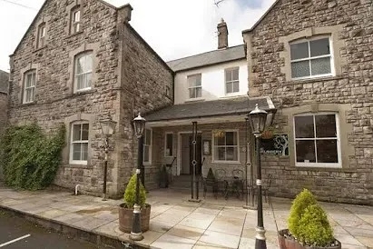 Hotel with Restaurant and Bar in Somerset For Sale