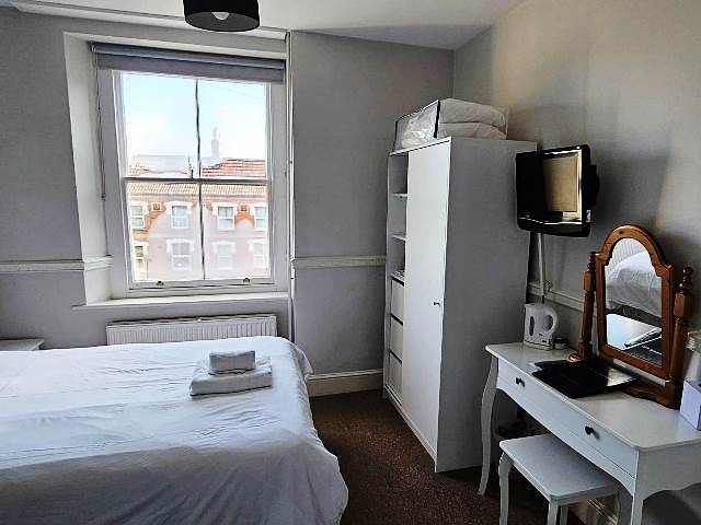 Sell a Hotel with Restaurant and Bar in Somerset For Sale