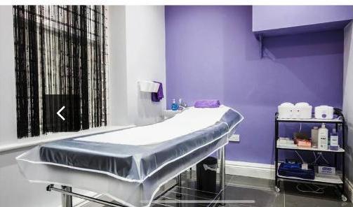 Hair & Beauty Salon in Chiswick For Sale