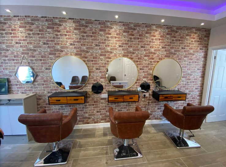 Childrens & Ladies Salon in Kenley For Sale for Sale