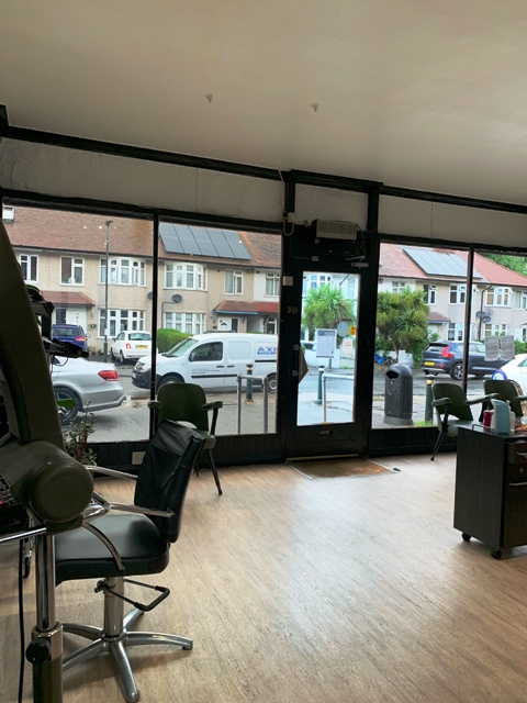 Buy a Fully equipped Hairdressing Salon in Kent For Sale