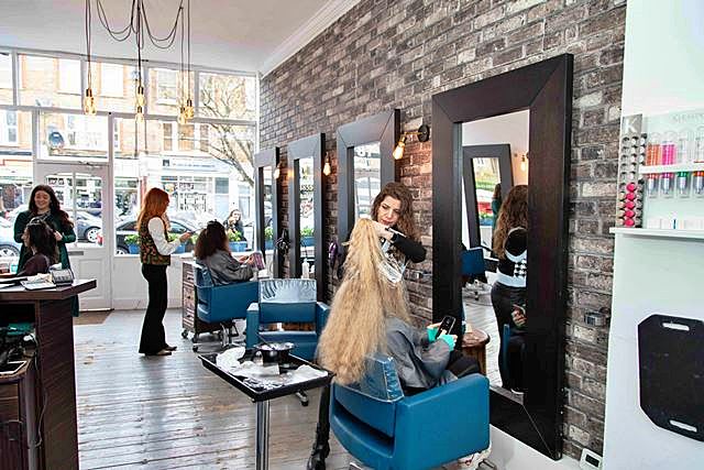 Buy a Attractive Hair and Beauty Salon in North London For Sale