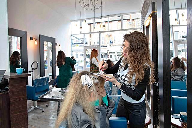Attractive Hair and Beauty Salon in North London For Sale for Sale