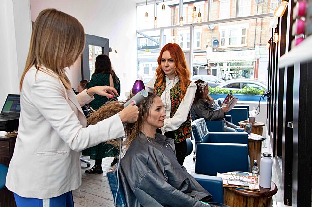 Attractive Hair and Beauty Salon in North London For Sale for Sale