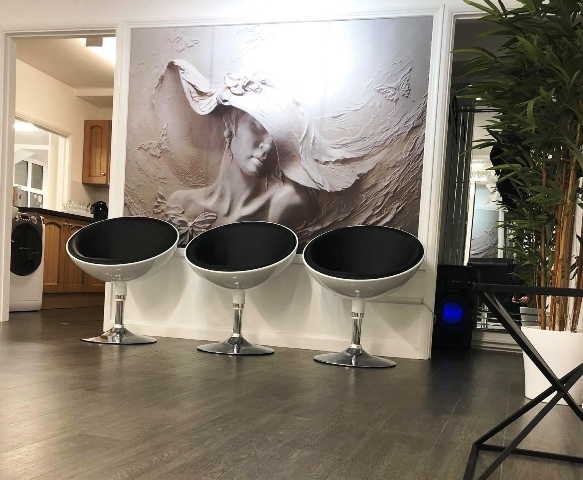 Hairdressing Salon and Beauticians in Tiverton For Sale for Sale