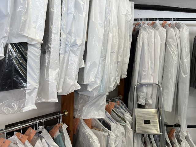 Sell a Ultra Modern Dry Cleaners in Henley-on-Thames For Sale