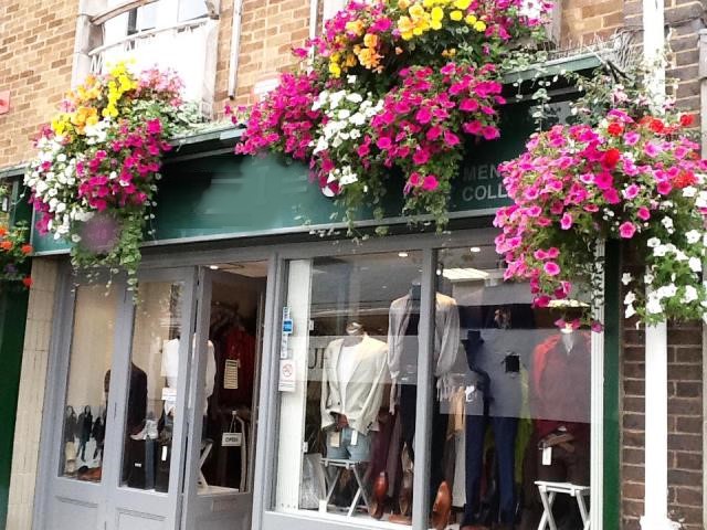Designer Menswear Shop in Hertfordshire For Sale