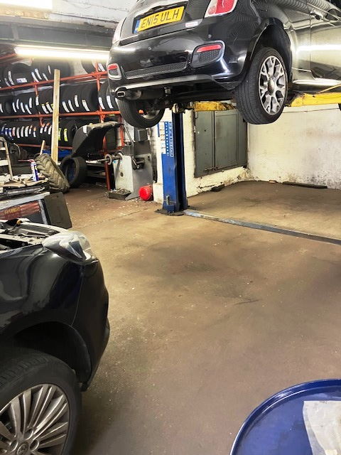 Sell a Mechanics Workshop & Garage in Surrey For Sale