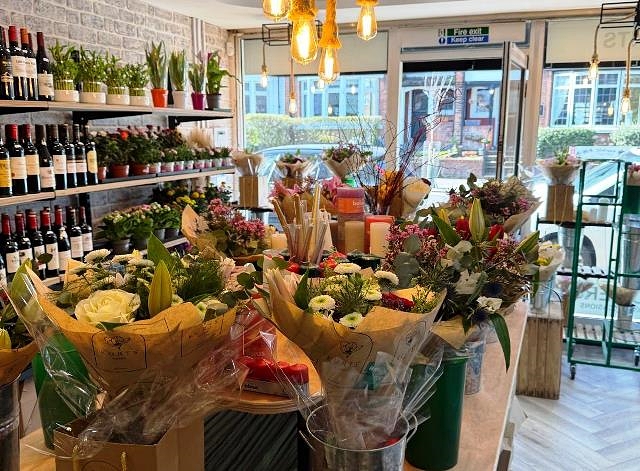 Exclusive Florist and Wine Store in North London For Sale