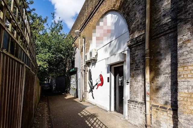 Music Rehearsal Studio in West London For Sale