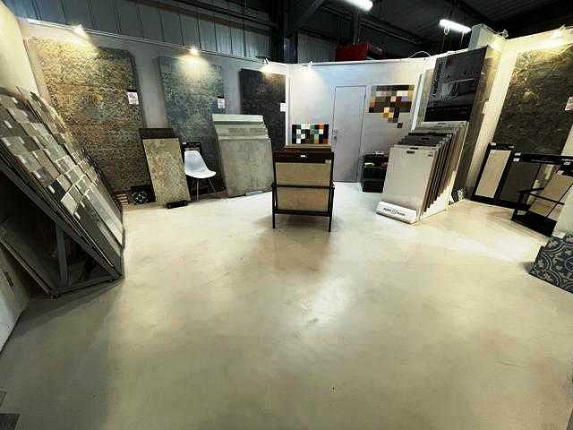 Sell a Wholesale Flooring Business in Berkshire For Sale