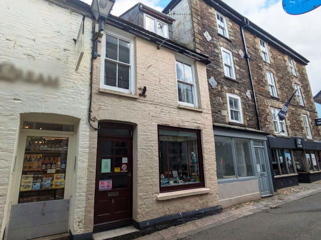 Freehold Shop Premises in Cornwall For Sale