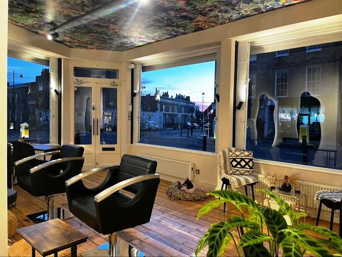 Hair and Nail Salon in Central London For Sale