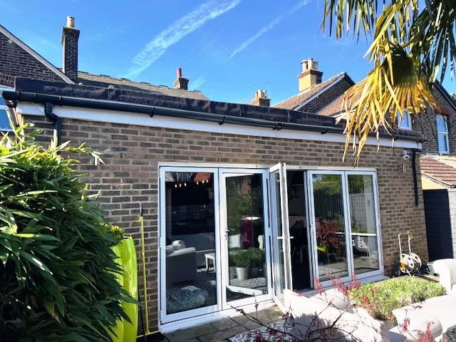 Retail or Catering Premises in Surrey For Sale for Sale