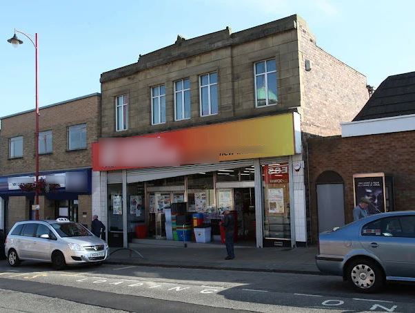 Large Empty Shop in Scotland For Sale