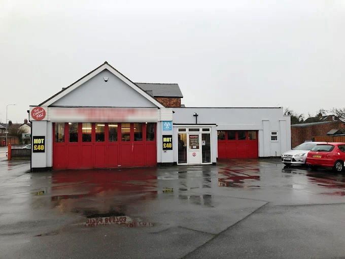 Garage plus MOT Garage in Lincolnshire For Sale