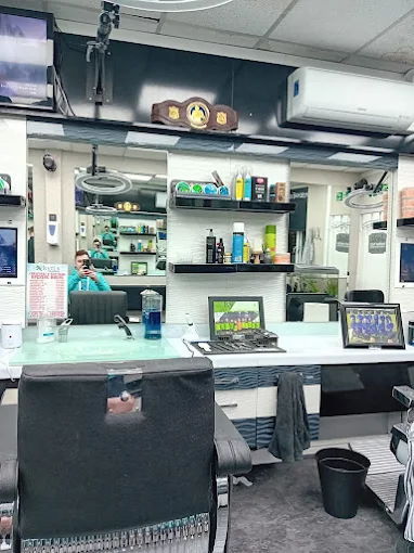 Traditional Barber Shop in West Midlands