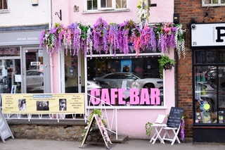 Licensed Coffee Shop in Kent For Sale for Sale