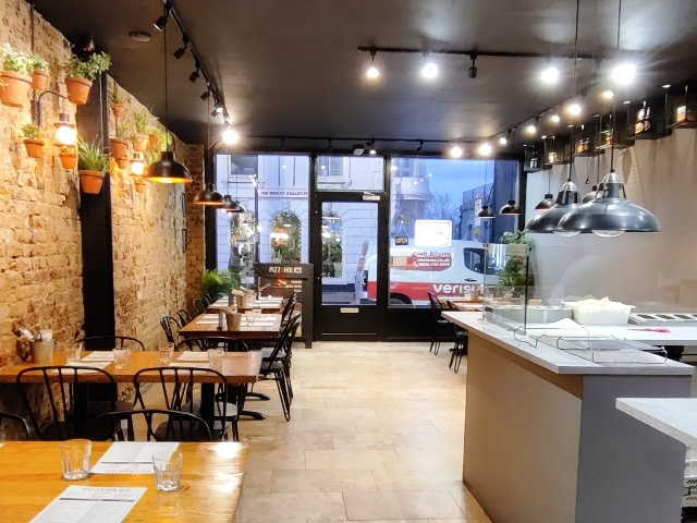 Licensed Pizza Restaurant in Crystal Palace For Sale