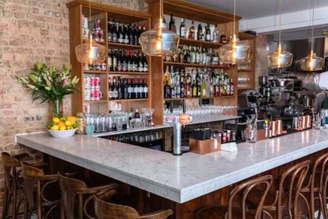 Bar & Restaurant with adjoining Sushi Bar in South London For Sale