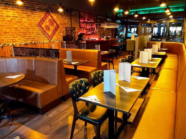 Sell a Attractive Restaurant & Wine Bar in Tunbridge Wells For Sale