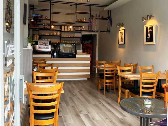 Sell a Compact Cafe in North London For Sale