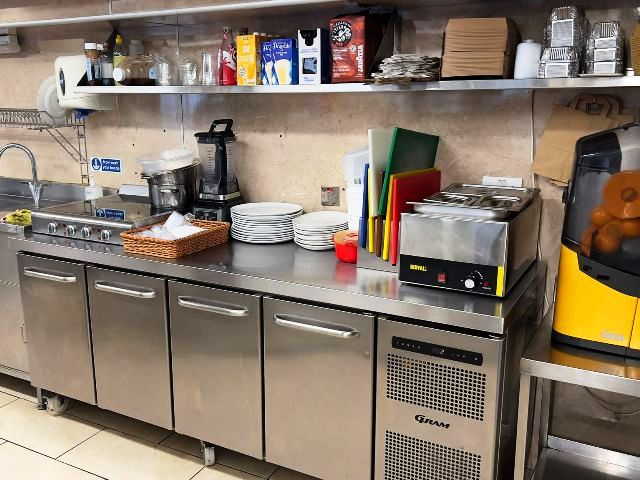Cafe in Harrow For Sale for Sale