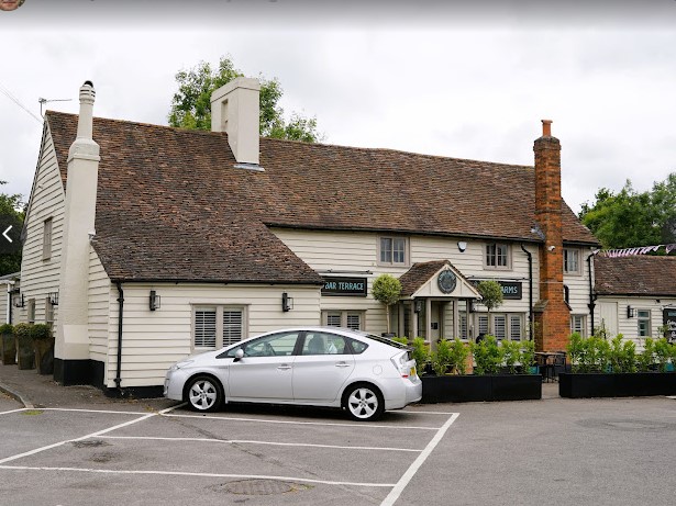 Substantial Restaurant & Pub in Kent For Sale