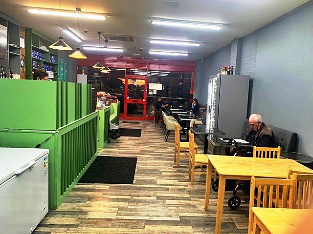 Spacious Caf in Hanwell For Sale for Sale