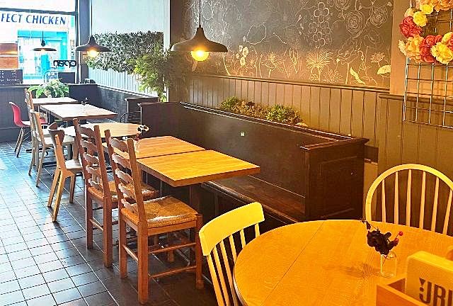 Coffee Shop & Restaurant in South London For Sale for Sale