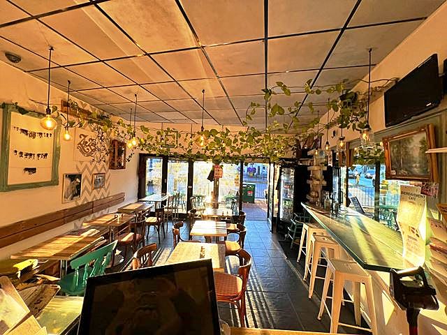 Sell a Café in Epsom For Sale