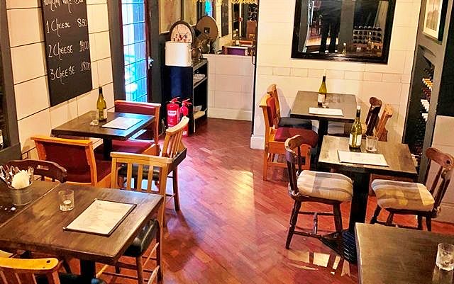 Immaculate Restaurant & Wine Bar in South London For Sale for Sale