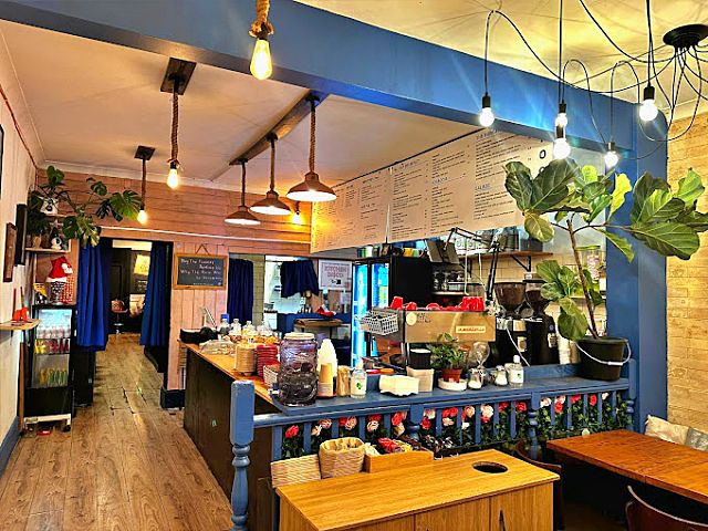 Buy a Licensed Coffee Shop & Restaurant in West London For Sale