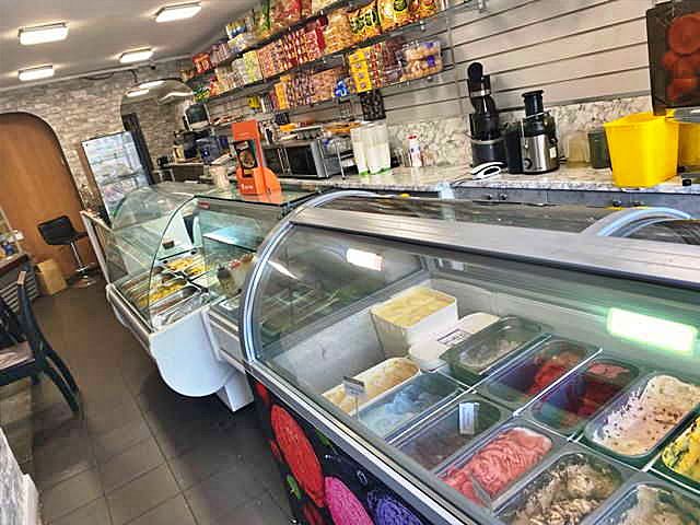 Ice Cream Parlour in Middlesex For Sale