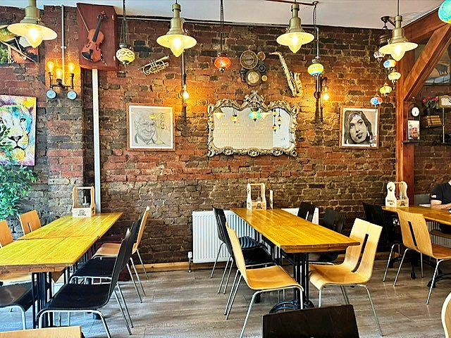 Licensed Bistro Cafe in West London For Sale